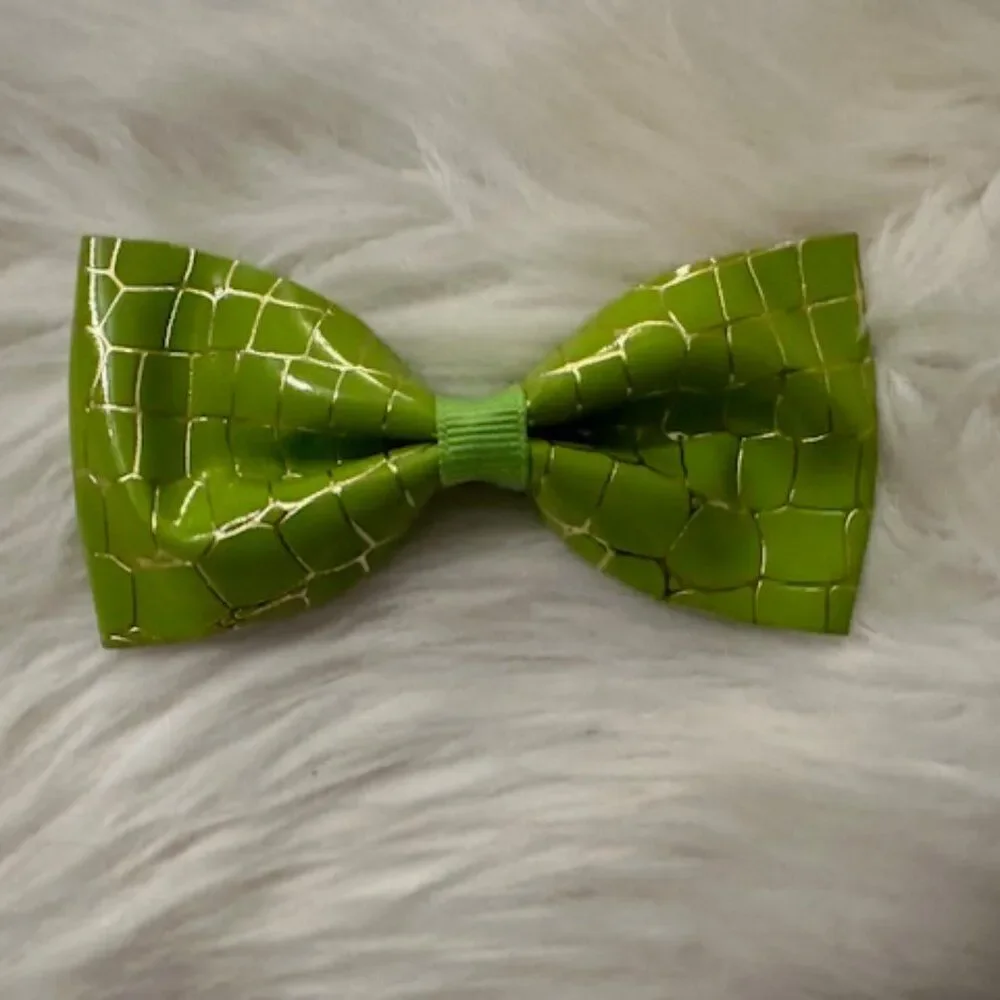 Green with Gold pattern 4
